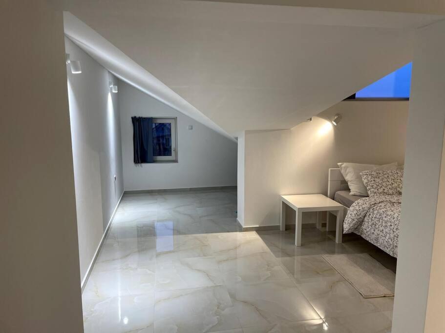 Lux House Olga Ruma Quarto foto